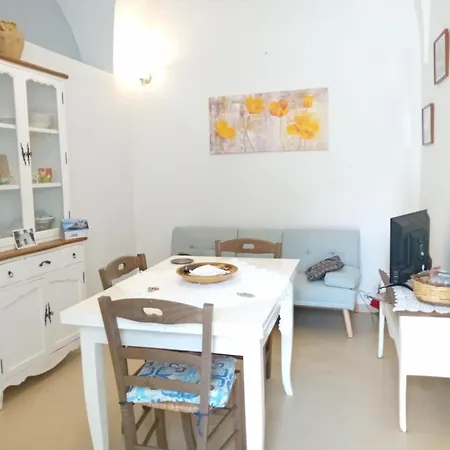 Holiday home Margy House *
